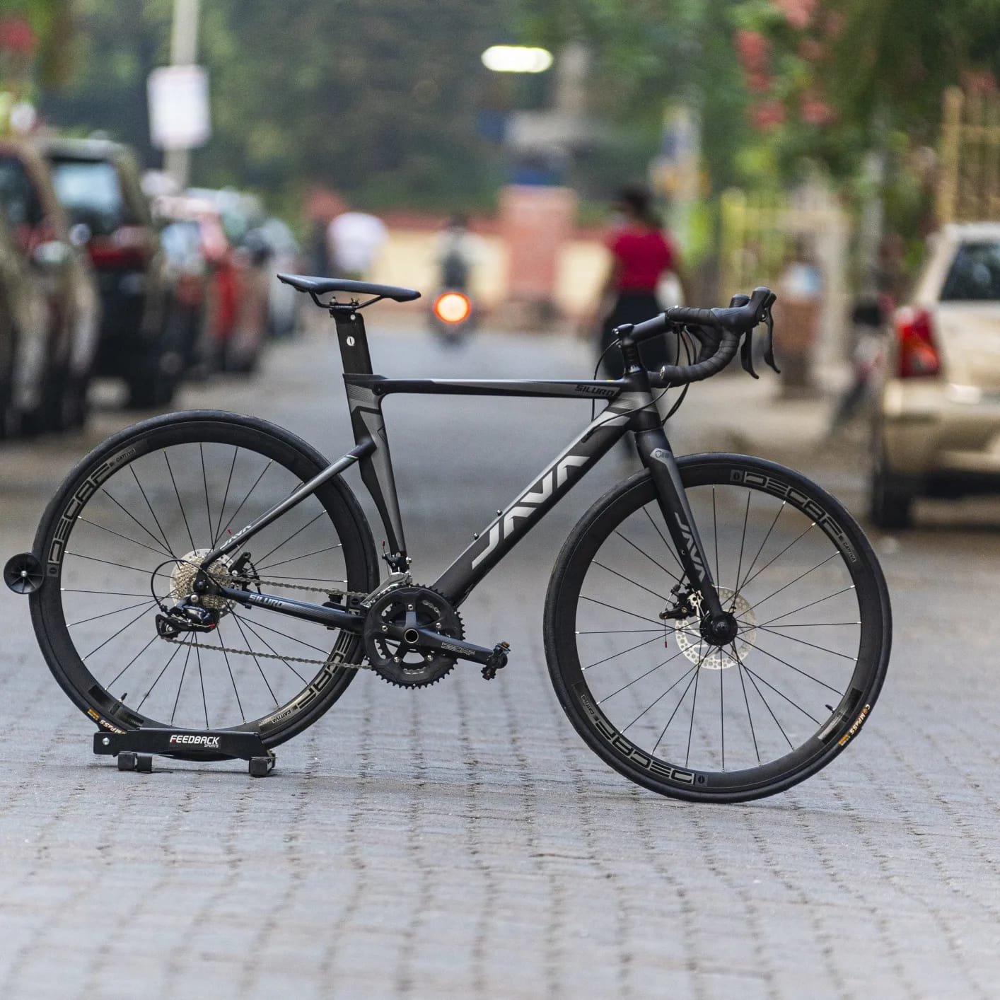 Java Siluro 2 Disc Alloy fork Shimano Sora 18 speed